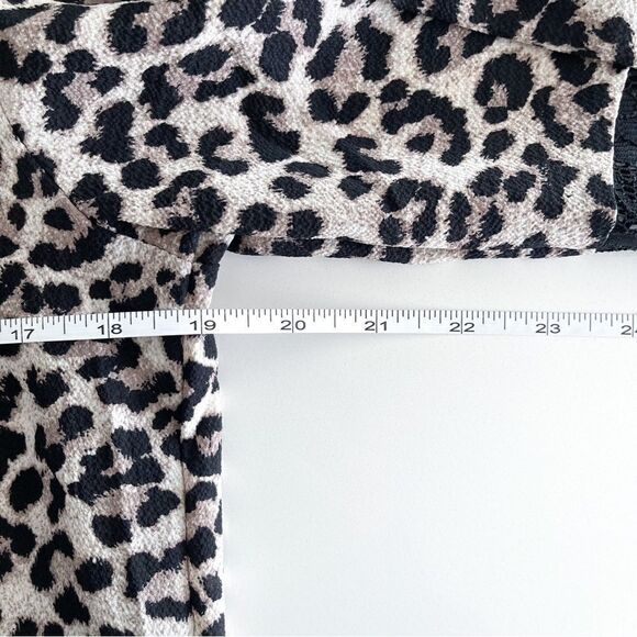 Black Tape_ Leopard Top Blouse Lace Inserts Bell Sleeves Women's M - Picture 7 of 9